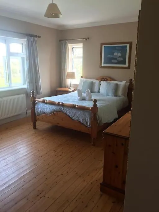 Killarney Farm House.